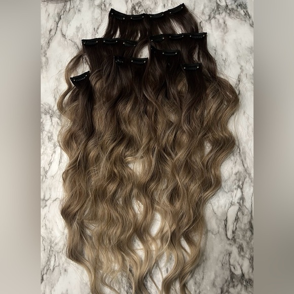 22 Inch Balayage Brown & Blonde Clip in Curly Hair Extensions Set - human blend - Picture 4 of 9